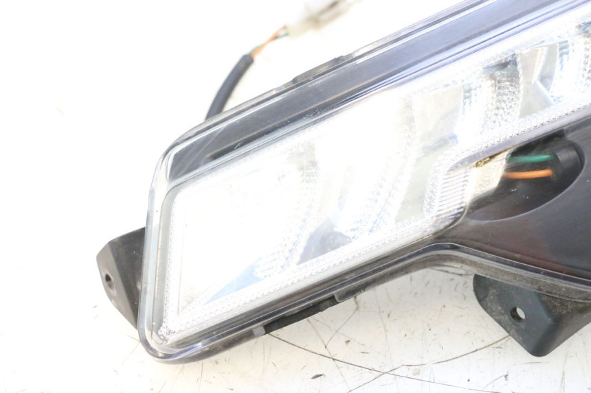 photo de ACHTERLINKS KNIPPERLICHT EFUN PUSA 1 - Detail van het onderdeel