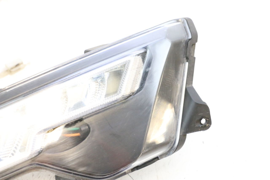 photo de ACHTERLINKS KNIPPERLICHT EFUN PUSA 1 - Zoom op gebruiksstaat