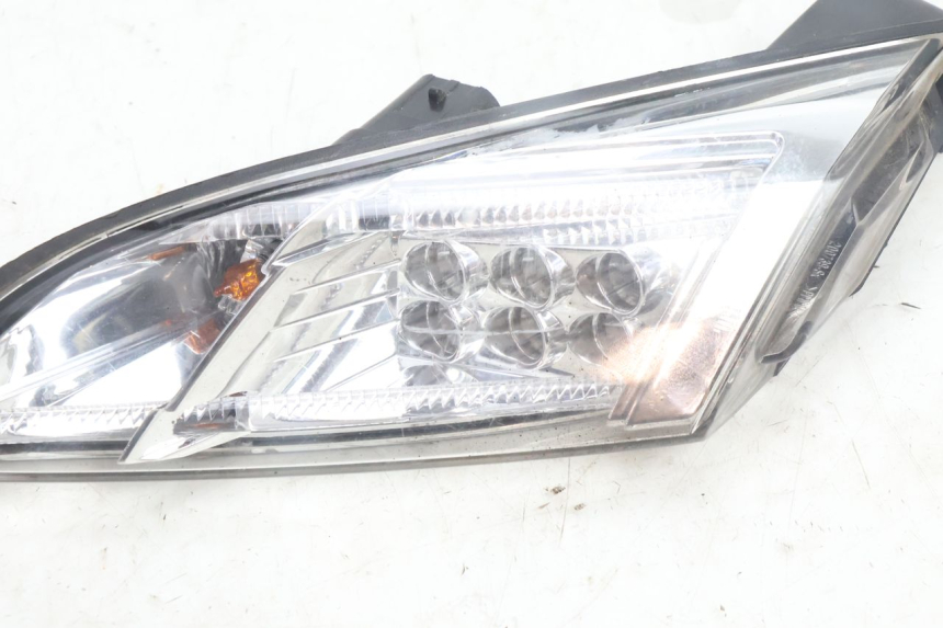 photo de LINKER ACHTERKNIPPERLICHT PEUGEOT SATELIS 125 (2013 - 2018) - Zoom op gebruiksstaat