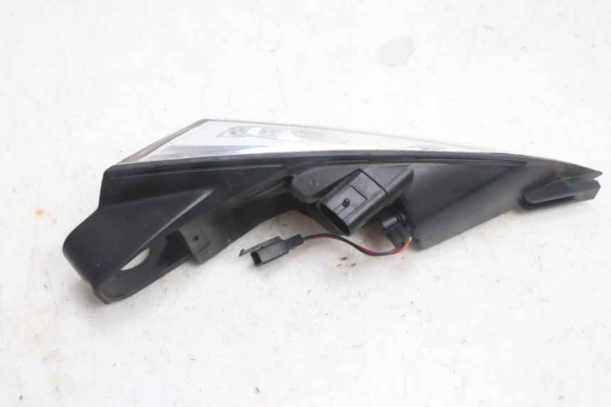 photo de LINKER ACHTERKNIPPERLICHT PEUGEOT SATELIS 125 (2013 - 2018) - Bevestigingspunten