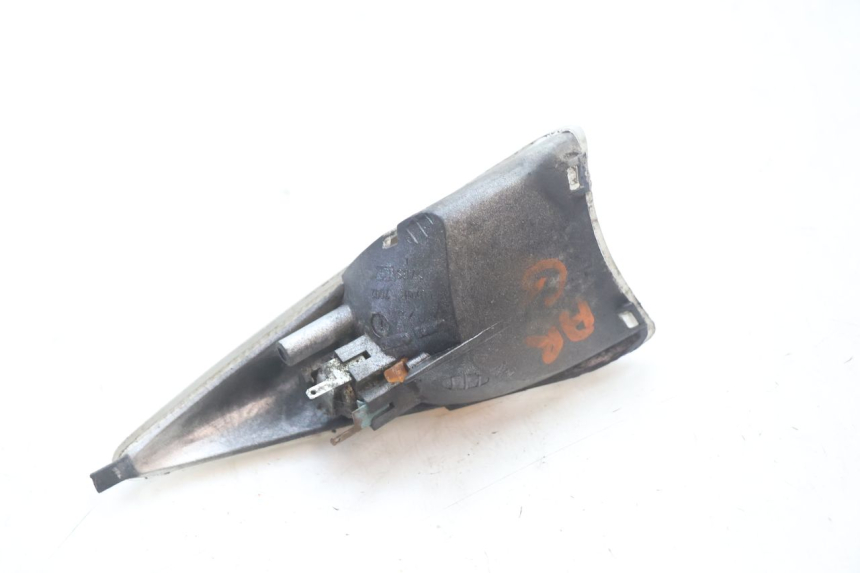photo de LINKER ACHTERKNIPPERLICHT PEUGEOT SPEEDFIGHT 2 AC 50 (2000 - 2009) - Zoom op gebruiksstaat