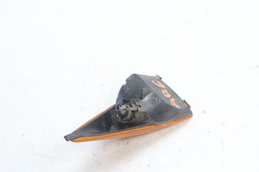 photo de LINKER ACHTERKNIPPERLICHT PEUGEOT SPEEDFIGHT LC 50 (1996 - 2002) - Technische close-up