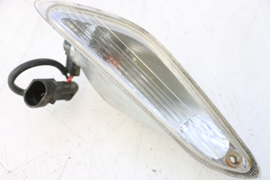 photo de ACHTERLINKS KNIPPERLICHT PIAGGIO VESPA PRIMAVERA 2T 50 (2013 - 2018) - Markeringen en referenties