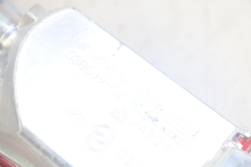 photo de ACHTERLINKS KNIPPERLICHT PIAGGIO X8 125 (2004 - 2007) - Detail van het onderdeel