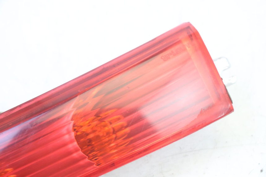 photo de ACHTERLINKS KNIPPERLICHT PIAGGIO X8 125 (2004 - 2007) - Zoom op gebruiksstaat