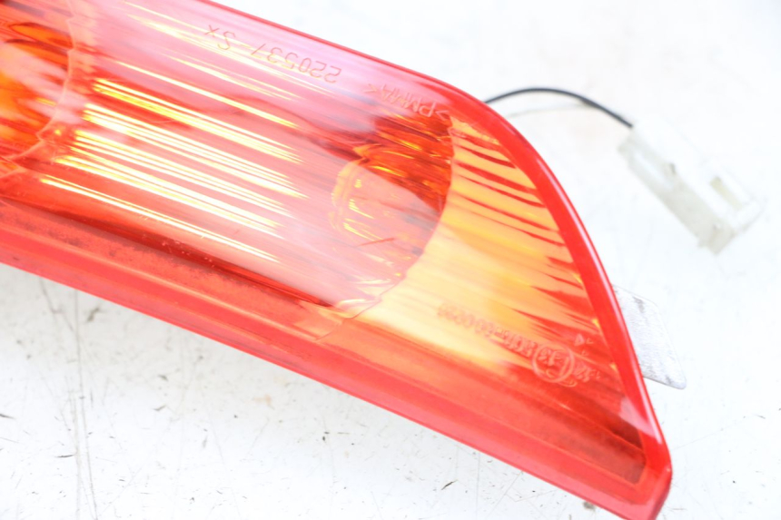 photo de ACHTERLINKS KNIPPERLICHT PIAGGIO X8 125 (2004 - 2007) - Productaanzicht