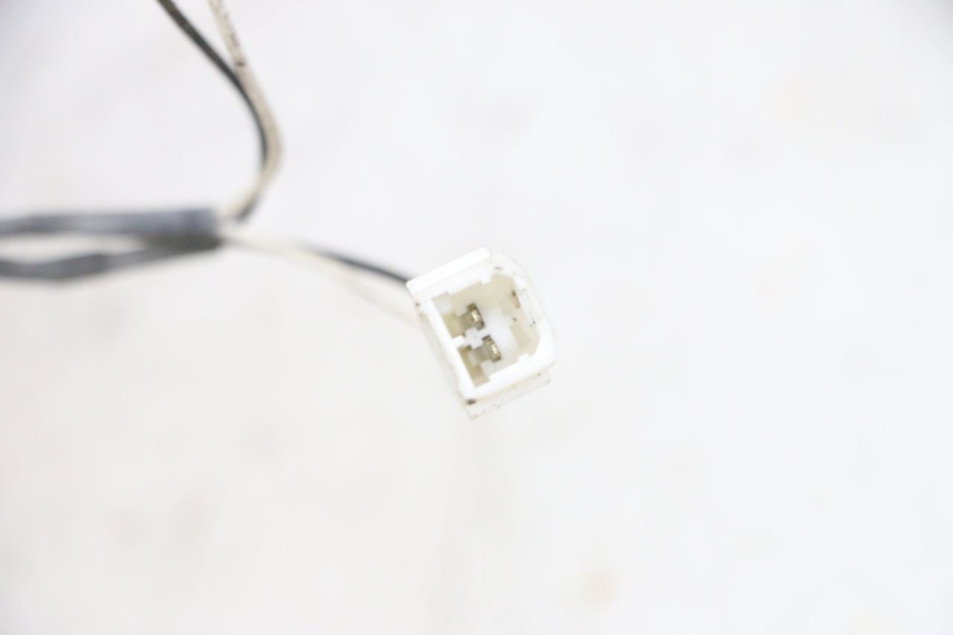 photo de ACHTERLINKS KNIPPERLICHT PIAGGIO X8 125 (2004 - 2007) - Zoom op gebruiksstaat