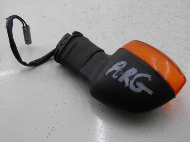 photo de ACHTERLINKS KNIPPERLICHT YAMAHA TDM 900 (2004 - 2006) - Detail van het onderdeel