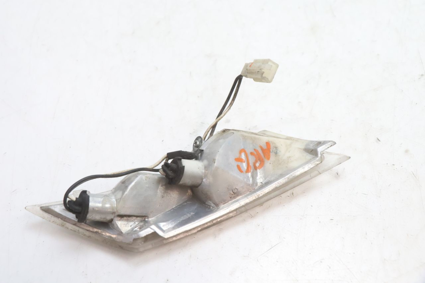 photo de ACHTERLINKER KNIPPERLICHT PIAGGIO ZIP 2T 50 (2009 - 2019) - Zoom op gebruiksstaat