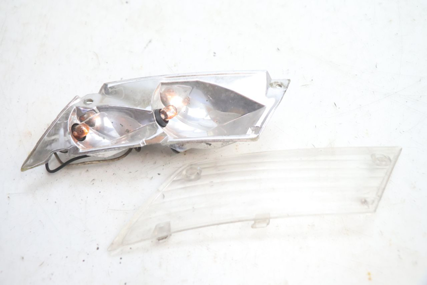 photo de ACHTERLINKS KNIPPERLICHT PIAGGIO ZIP 4T 50 (2018 - 2020) - Andere kijkhoek