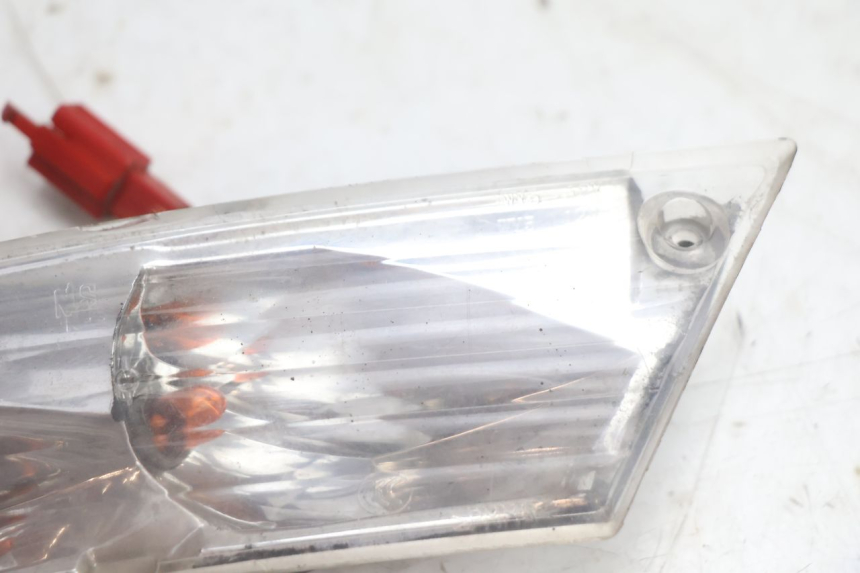 photo de LINKER ACHTERKNIPPERLICHT PIAGGIO ZIP IGET 4T 50 (2021 - 2023) - Zoom op gebruiksstaat