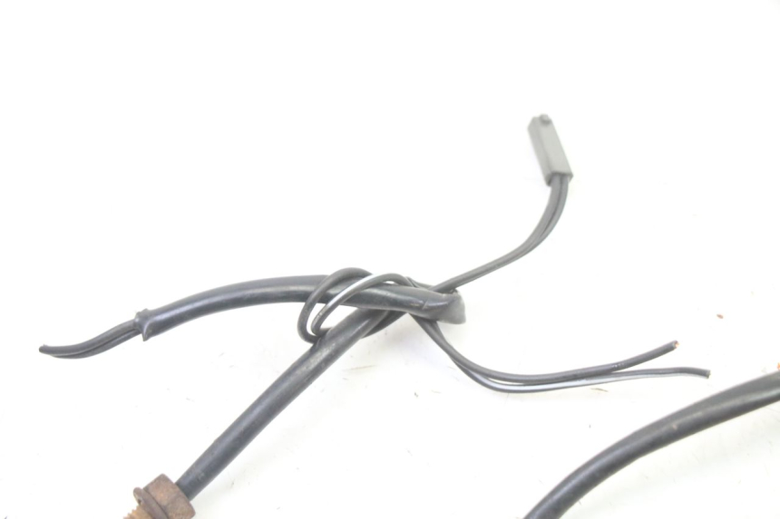 photo de ACHTERKNIPPERLICHT SUZUKI GSR 750 (2011 - 2017) - Bevestigingspunten