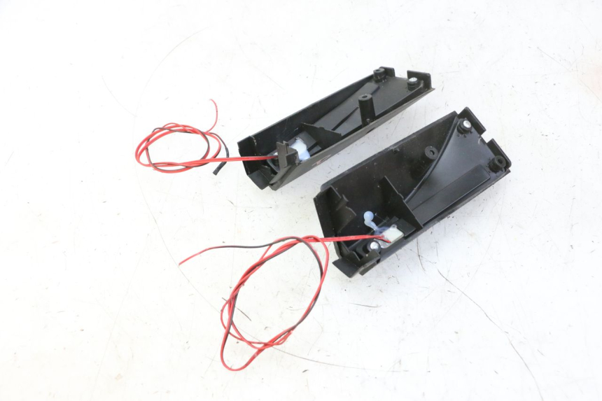 photo de ACHTERKNIPPERLICHT HITWAY H5 1 - Detail van het onderdeel