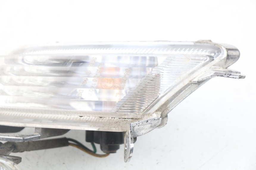 photo de ACHTERKNIPPERLICHT KYMCO LIKE 2T 50 (2009 - 2018) - Bevestigingspunten