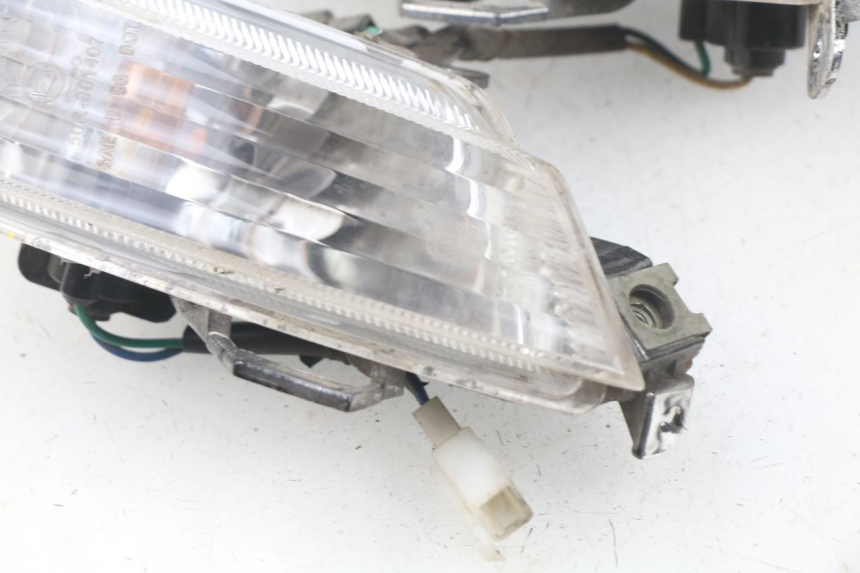 photo de ACHTERKNIPPERLICHT KYMCO LIKE 2T 50 (2009 - 2018) - Staat van het oppervlak