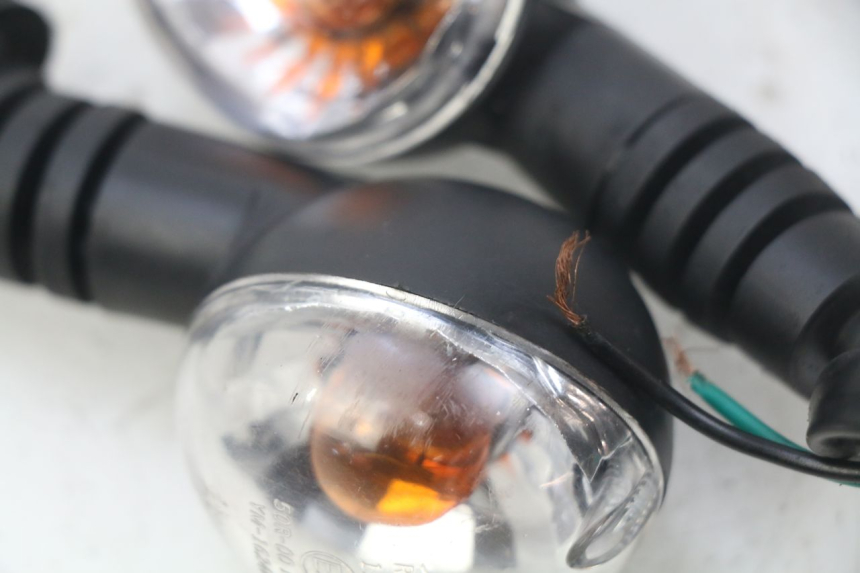 photo de ACHTERKNIPPERLICHT PEUGEOT LUDIX 50 (2008 - 2017) - Zoom op gebruiksstaat