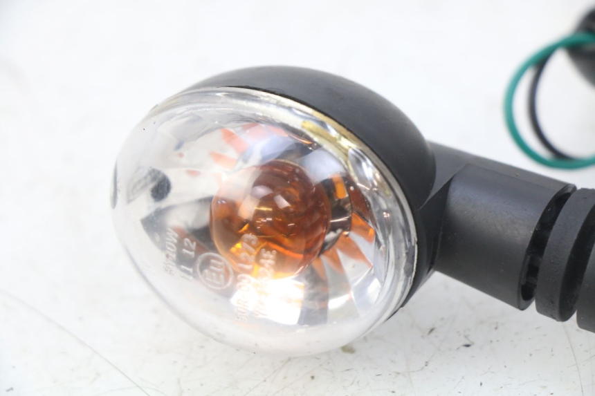 photo de ACHTERKNIPPERLICHT PEUGEOT LUDIX 50 (2008 - 2017) - Bevestigingspunten