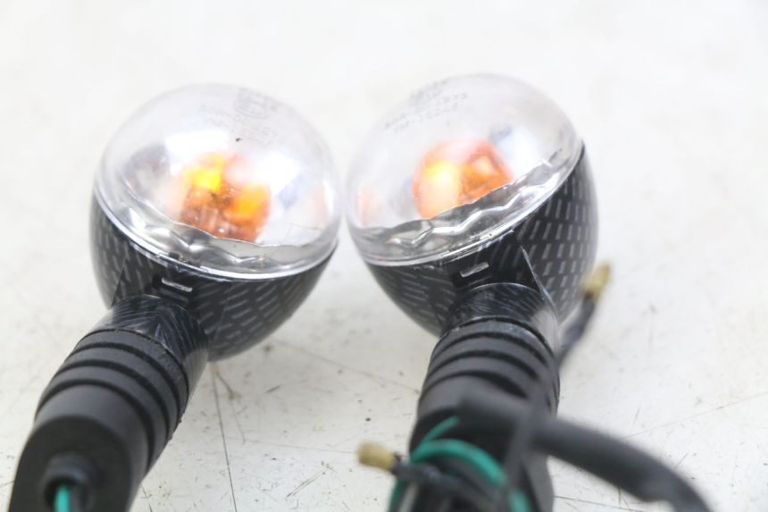 photo de ACHTERKNIPPERLICHT PEUGEOT LUDIX 50 (2008 - 2017) - Detail van het onderdeel