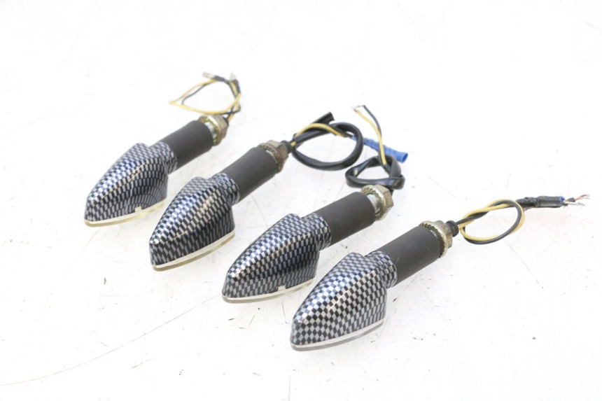 photo de ACHTERKNIPPERLICHT PEUGEOT LUDIX SNAKE 2T 50 (2004 - 2014) - Andere kijkhoek