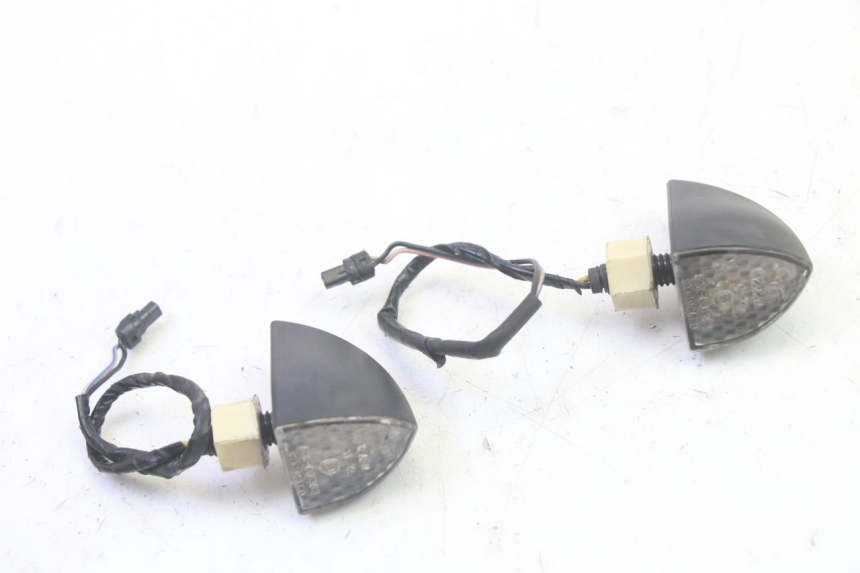 photo de ACHTERKNIPPERLICHT PIAGGIO MP3 RL 250 (2006 - 2010) - Andere kijkhoek