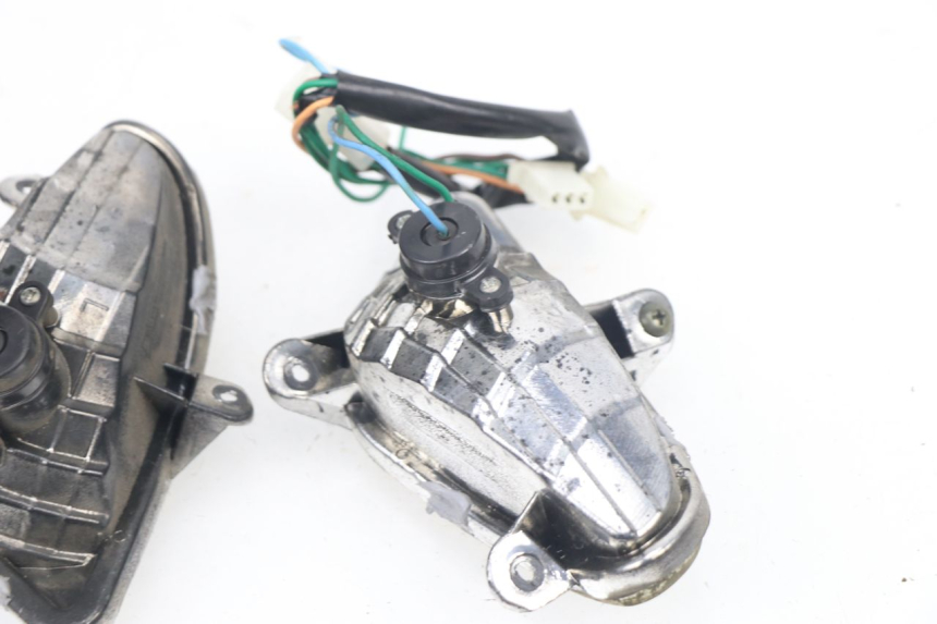 photo de ACHTERKNIPPERLICHT JM MOTORS OLDIES GT 4T 50 (2010 - 2017) - Zoom op gebruiksstaat