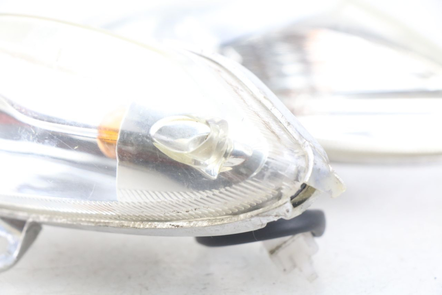 photo de ACHTERKNIPPERLICHT DAELIM S4 50 (2010 - 2015) - Bevestigingspunten