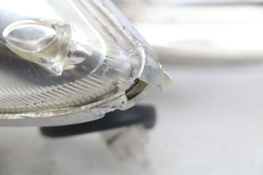 photo de ACHTERKNIPPERLICHT DAELIM S4 50 (2010 - 2015) - Staat van het oppervlak