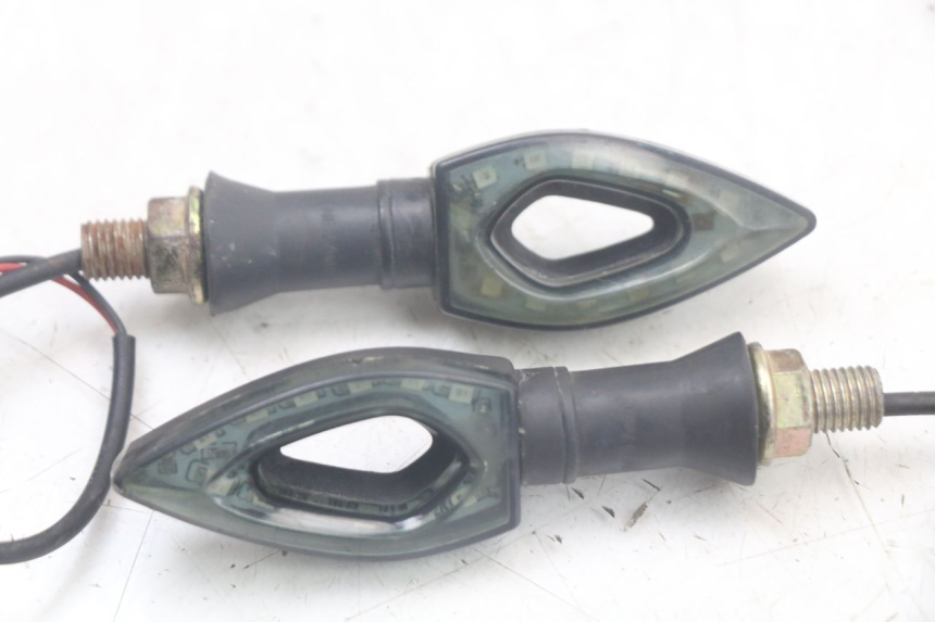 photo de ACHTERKNIPPERLICHT DERBI SENDA SM X-TREME 50 (2006 - 2010) - Detail van het onderdeel