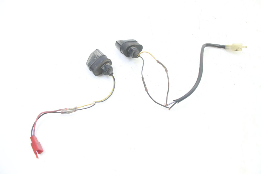 photo de ACHTERKNIPPERLICHT APRILIA SR 2T 50 (2018 - 2022) - Markeringen en referenties