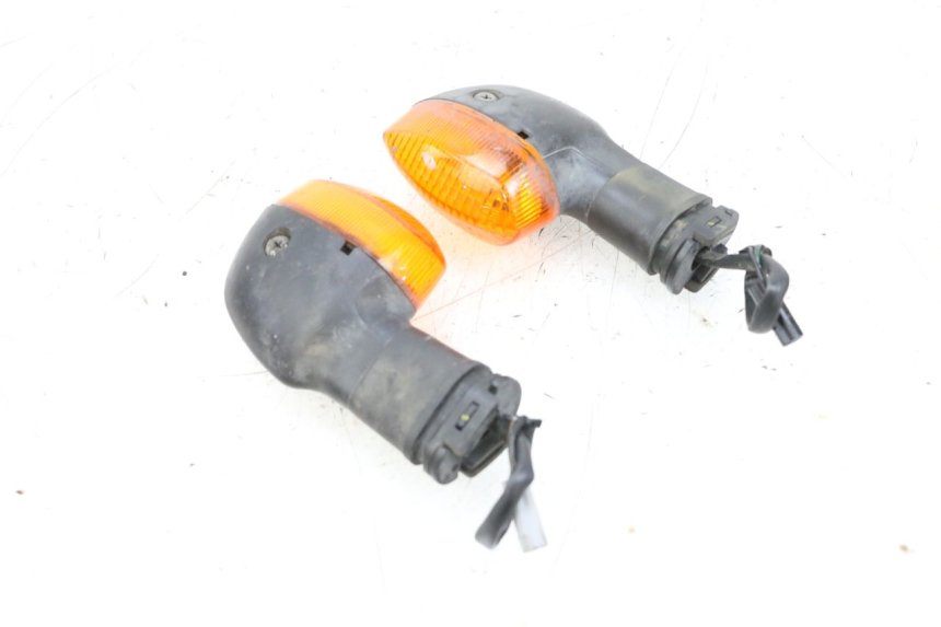 photo de ACHTERKNIPPERLICHT YAMAHA TDM ABS 900 (2002 - 2014) - Zoom op gebruiksstaat