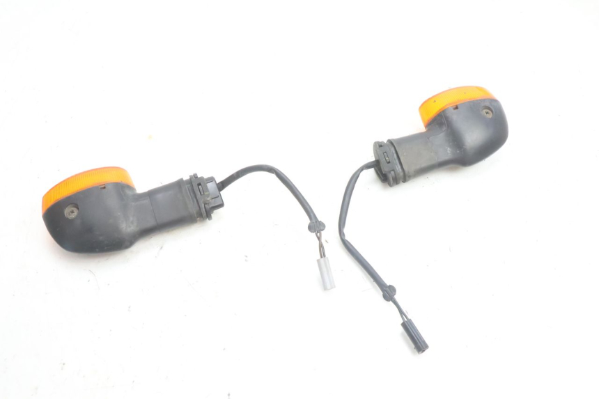 photo de ACHTERKNIPPERLICHT YAMAHA TDM ABS 900 (2002 - 2014) - Gecontroleerd onderdeel