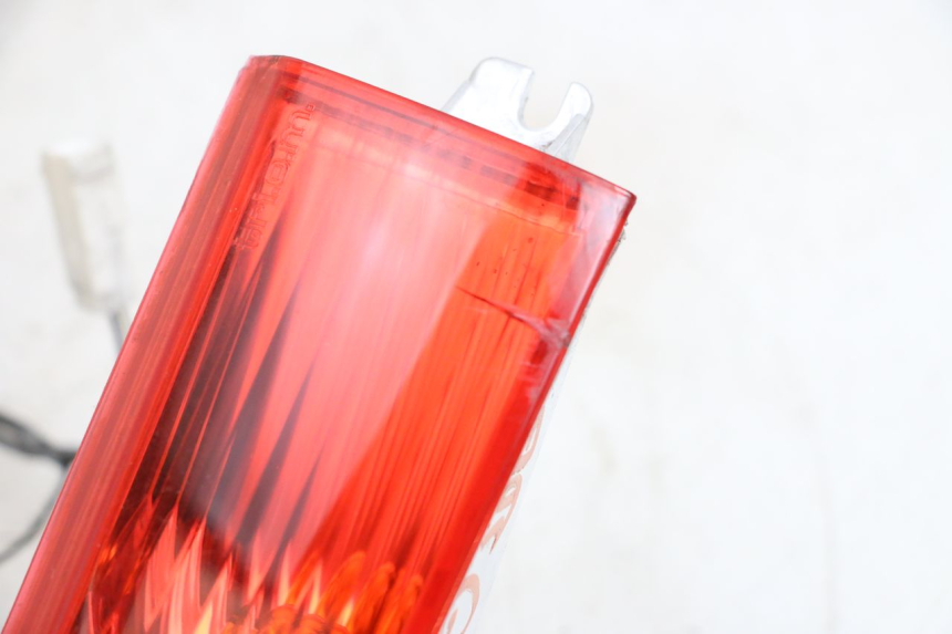 photo de ACHTERKNIPPERLICHT PIAGGIO XEVO - X EVO 125 (2007 - 2017) - Detail van het onderdeel