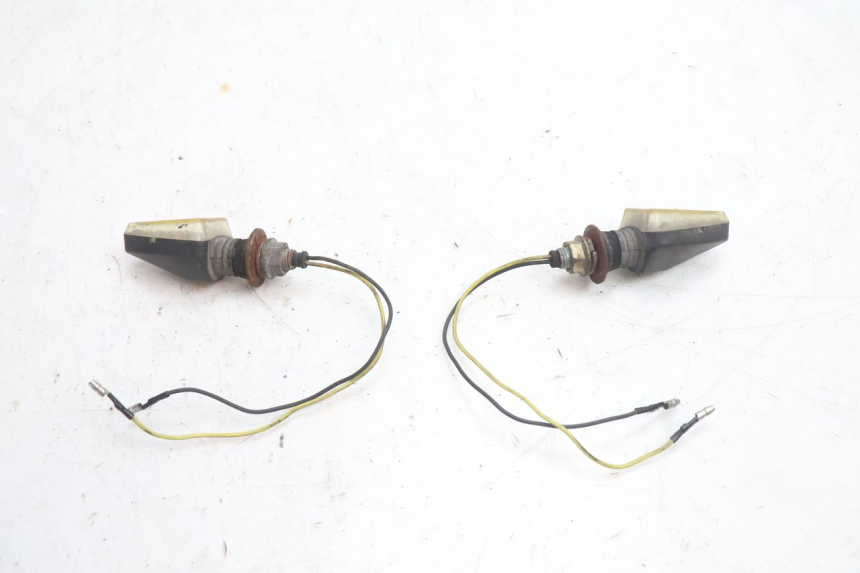 photo de ACHTERKNIPPERLICHT YAMAHA XJR 1300 (1998 - 2002) - Overzicht