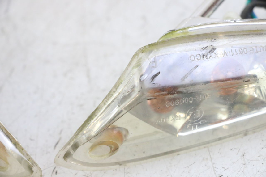 photo de VOORKNIPPERLICHT KYMCO AGILITY 4T 50 (2018 - 2022) - Markeringen en referenties