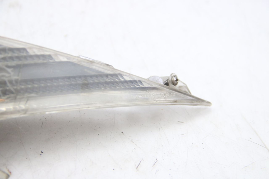 photo de VOORSTE RECHTER KNIPPERLICHT APRILIA ATLANTIC 500 (2002 - 2003) - Detail van het onderdeel