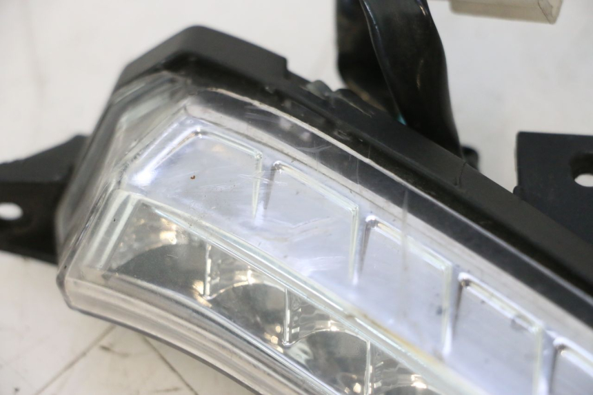 photo de RECHTS VOOR KNIPPERLICHT MASH BIBOP 2.0 50 (2021 - 2026) - Detail van het onderdeel