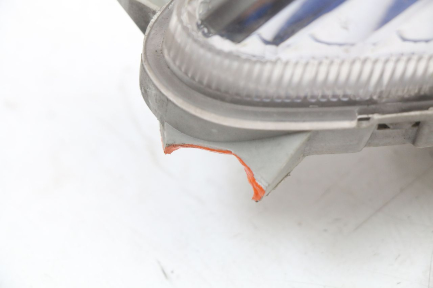 photo de VOORSTE RECHTER KNIPPERLICHT SUZUKI BURGMAN 125 (2007 - 2014) - Zoom op gebruiksstaat