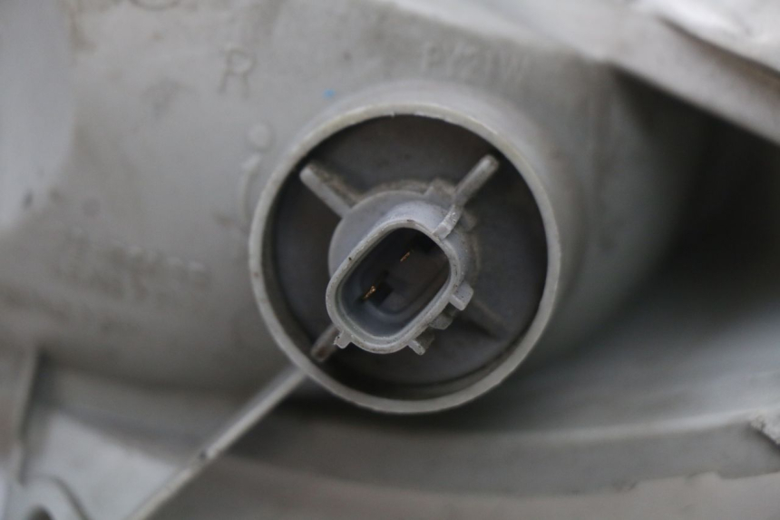 photo de VOORSTE RECHTER KNIPPERLICHT SUZUKI BURGMAN 125 (2007 - 2014) - Staat van het oppervlak