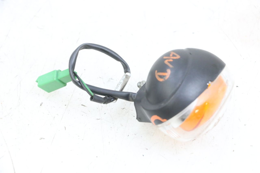 photo de VOORSTE RECHTER KNIPPERLICHT YAMAHA BW'S EASY 50 (2013 - 2016) - Zoom op gebruiksstaat