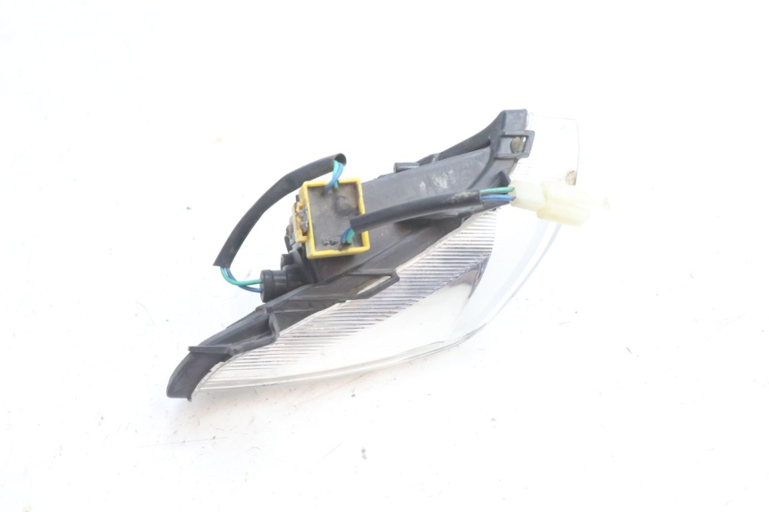 photo de VOORSTE RECHTER KNIPPERLICHT PEUGEOT CITYSTAR 2T 50 (2018 - 2021) - Bevestigingspunten