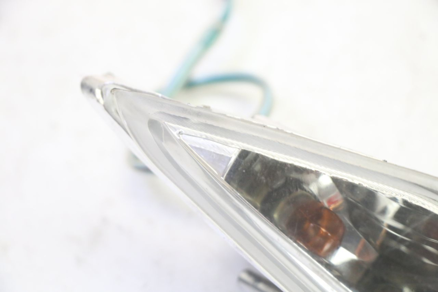 photo de VOORSTE RECHTER KNIPPERLICHT SYM CROX 4T 50 (2016 - 2023) - Detail van het onderdeel