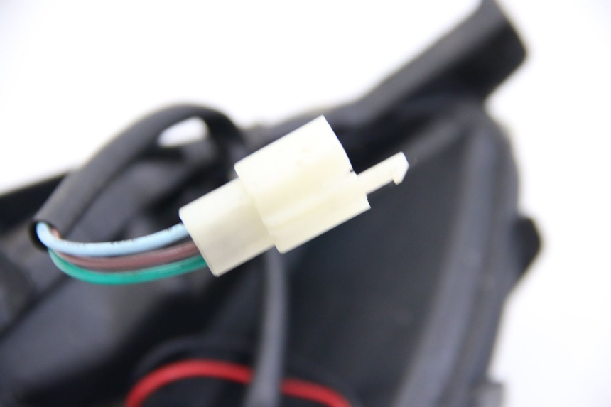 photo de VOORSTE RECHTER KNIPPERLICHT JM MOTORS EVOLIS 4T 50 (2018 - 2022) - Overzicht