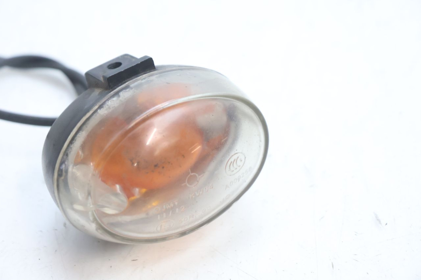 photo de RECHTER VOORSTE KNIPPERLICHT KEEWAY F-ACT NAKED 50 (2009 - 2014) - Zoom op gebruiksstaat