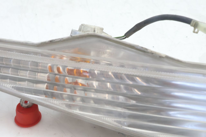 photo de VOORSTE RECHTER KNIPPERLICHT HONDA FES PANTHEON 125 (2003 - 2007) - Detail van het onderdeel