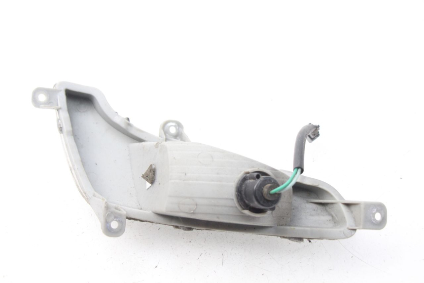 photo de VOORSTE RECHTER KNIPPERLICHT SYM FIDDLE 2 50 (2008 - 2013) - Zoom op gebruiksstaat