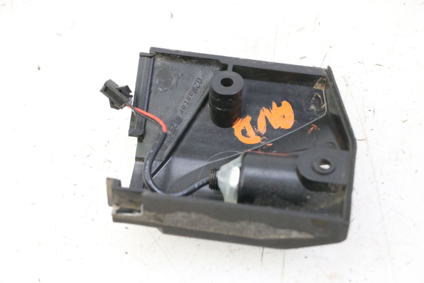 photo de VOORSTE RECHTER KNIPPERLICHT KUKIRIN G2 MASTER 1 - Zoom op gebruiksstaat