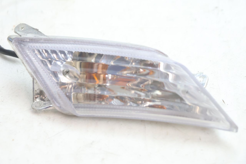 photo de RECHTS VOOR KNIPPERLICHT VASTRO GP 2T 50 (2013 - 2017) - Detail van het onderdeel
