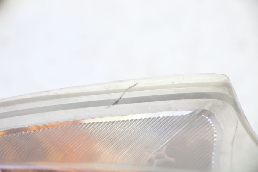 photo de VOORSTE RECHTER KNIPPERLICHT KYMCO GRAND DINK 125 (2002 - 2007) - Zoom op gebruiksstaat