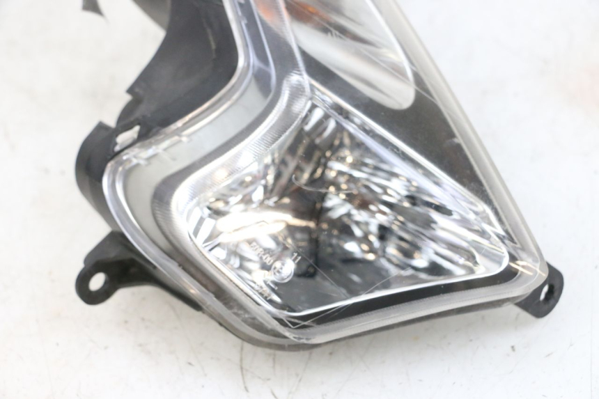 photo de VOORSTE RECHTER KNIPPERLICHT SYM GTS EVO 125 (2009 - 2013) - Technische close-up