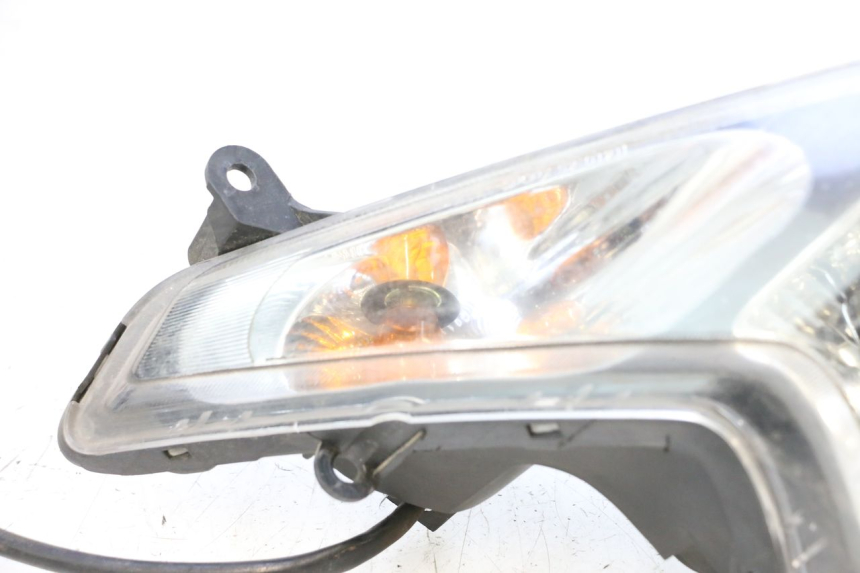 photo de VOORSTE RECHTER KNIPPERLICHT SYM GTS EVO 125 (2009 - 2013) - Detail van het onderdeel